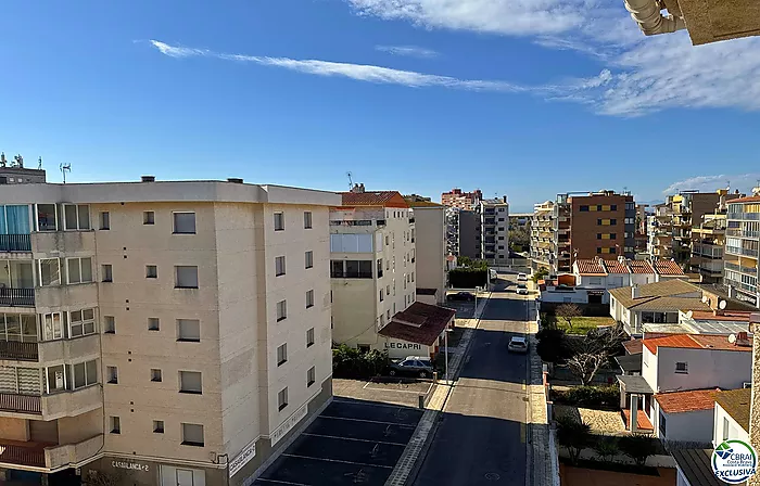 BONITO APARTAMENTO MUY LUMINOSO DE 2 HABITACIONES EN SANTA MARGARITA A 300 METROS DE LA PLAYA.