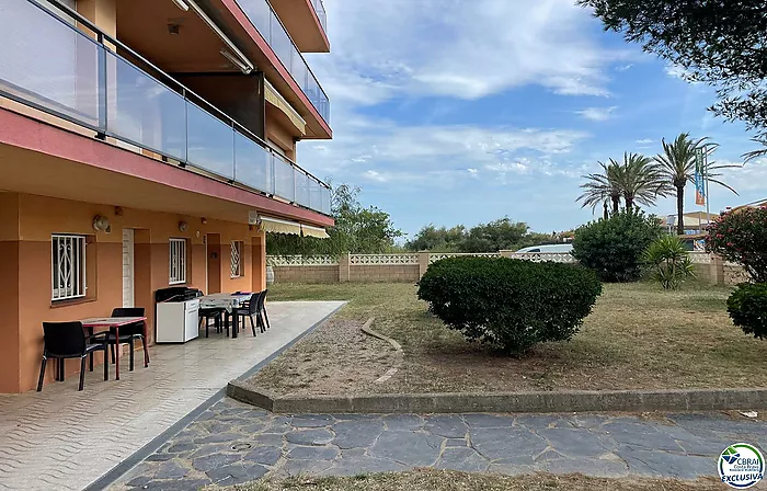 Estudio en zona natural de ensueño, sobre la zona natural de la playa de la Rubina de Empuriabrava