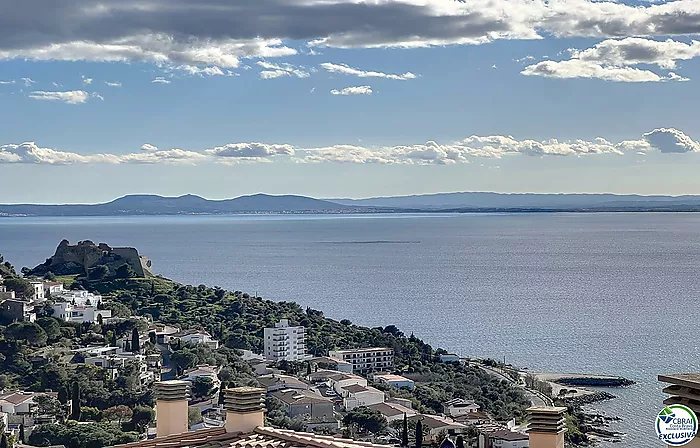 À VENDRE - APPARTEMENT RÉNOVÉ AVEC TERRASSE ET VUE SUR LE PARC NATUREL - ROSES, COSTA BRAVA