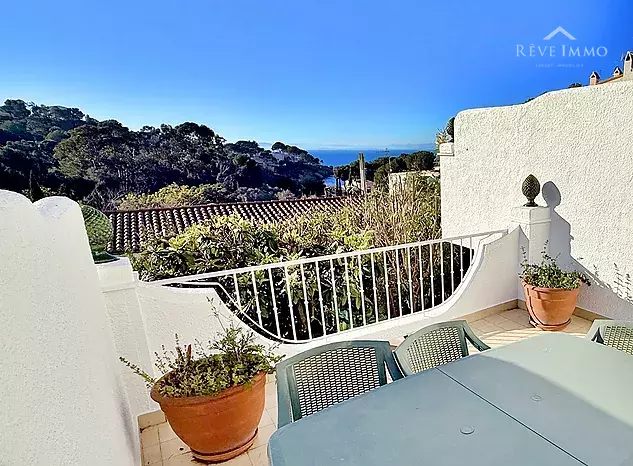 Encantadora casa con vista al mar, a 400m de la playa