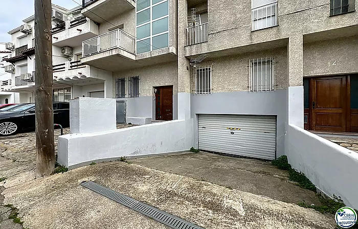 Se vende Apartamento Vista Canal Porto Fino Con Parking