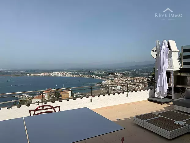 SUPERBE APPARTEMENT AVEC VUE MER EXCEPTIONNELLE AU MIRADOR DE LA BAHIA DE ROSAS