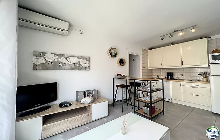 Precioso apartamento reformado cerca del puerto y la playa