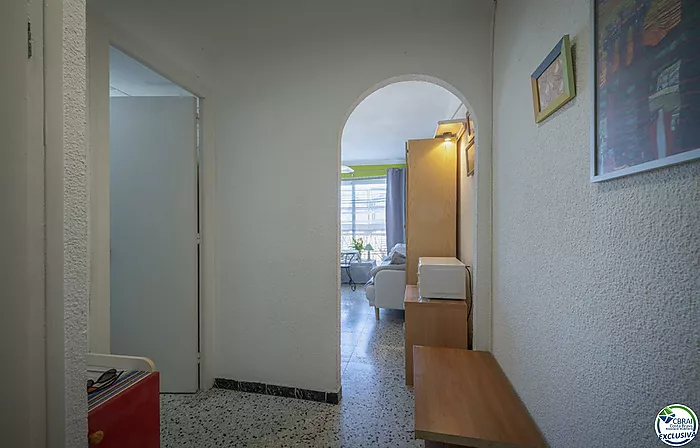 Hermoso estudio en primera línea de mar