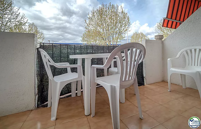 Appartement dans une résidence avec piscine