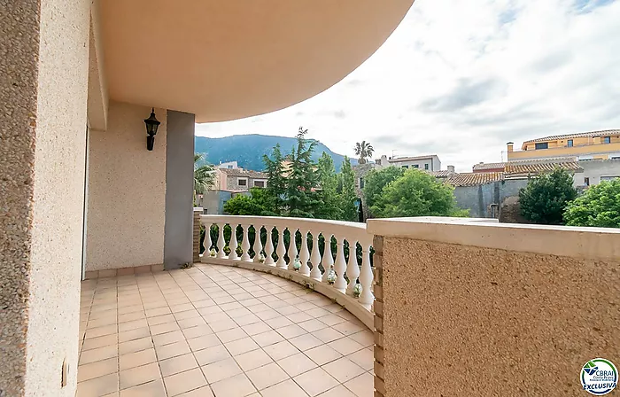 Appartement spectaculaire dans un immeuble calme à Palau Saverdera