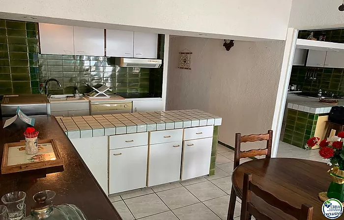 Rare Double Appartement à Santa Margarita Rosas avec Amarrage communautaire de 7 mètres