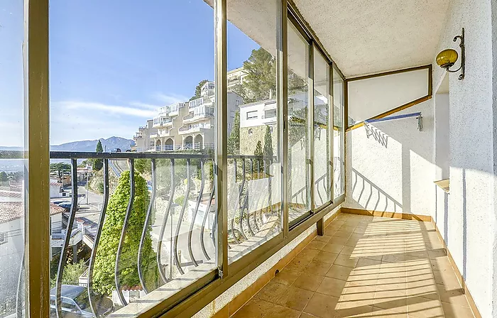 MAISON MITOYENNE AVEC VUE SPECTACULAIRE SUR LA MER