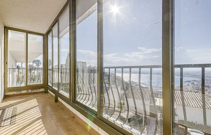 MAISON MITOYENNE AVEC VUE SPECTACULAIRE SUR LA MER