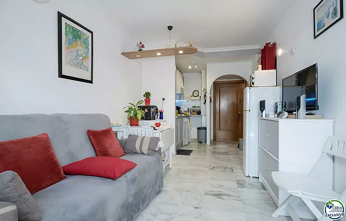 Apartamento en planta baja con gran terraza