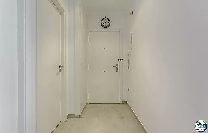 APARTAMENTO EN PRIMERA LINEA DE MAR CENTRO DE ROSES