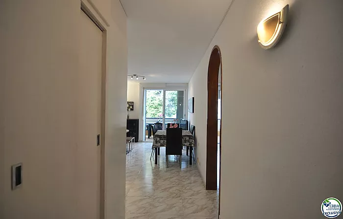 Appartement de 3 chambres avec amarre de 2,50x8 mètres à Roses Santa Margarita