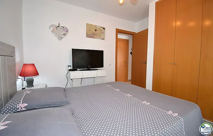 Appartement rez-de-chaussée avec jardin privé et piscine commune