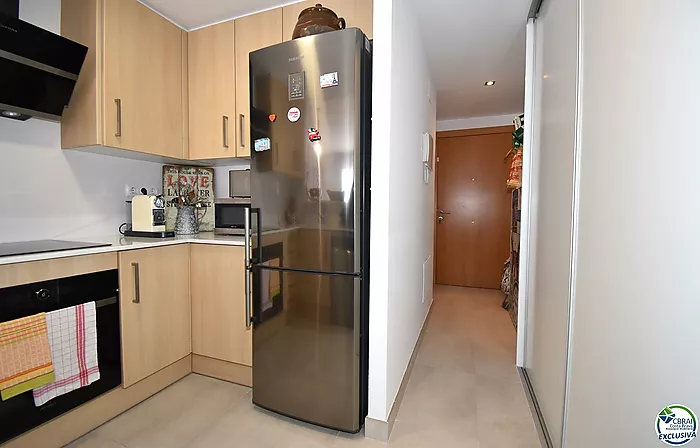 Appartement rez-de-chaussée avec jardin privé et piscine commune