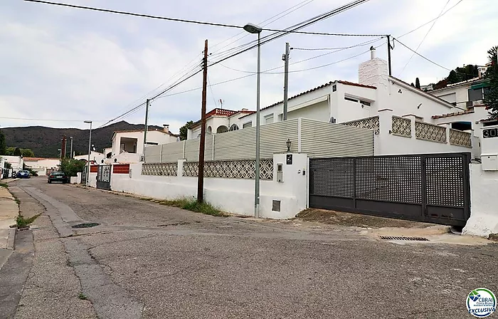 Maison confortable dans les Grecs de Roses avec piscine privée