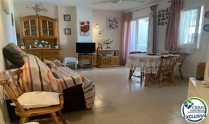 Encantador apartamento con garaje en opción en Roses, Santa Margarita