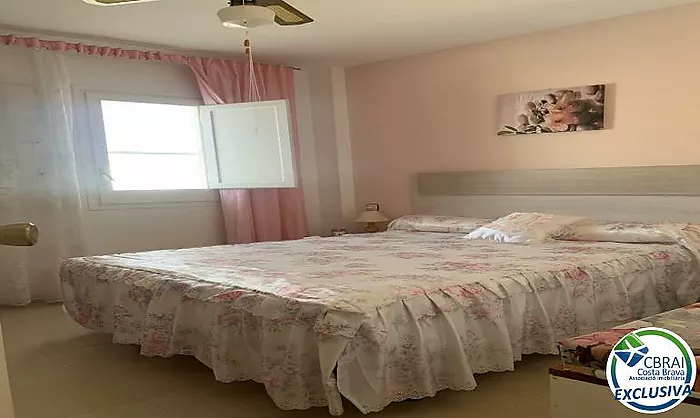 Encantador apartamento con garaje en opción en Roses, Santa Margarita