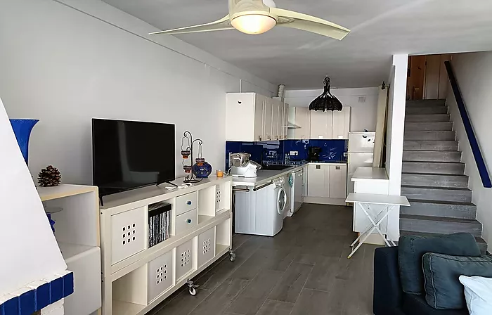 PRECIOSO APARTAMENTO CANYELLES ROSES con licencia turistica