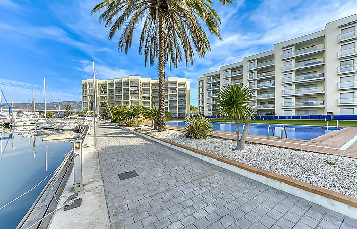 Ático con Vistas Espectaculares, Piscina y Plaza de Aparcamiento