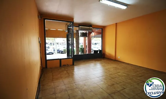 GRAN RESERVA Local comercial en venta a 20m de La Caixa