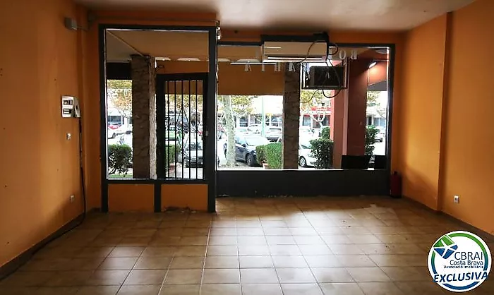 GRAN RESERVA Local comercial en venta a 20m de La Caixa