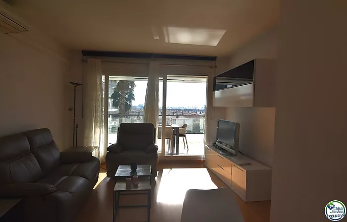 Appartement situé à Roses, Santa Margarita, avec parking et cave privé en sous sol..