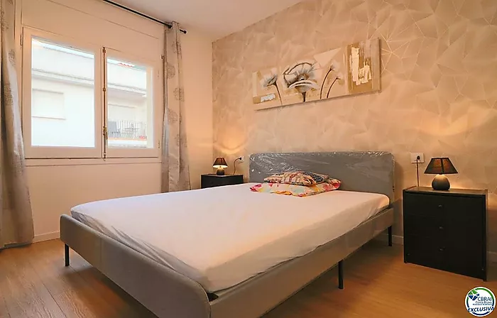 Spacieux appartement d´une chambre dans le centre de Roses