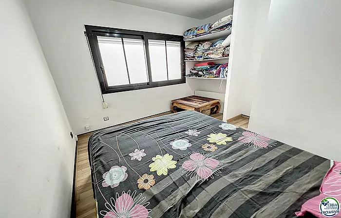 APARTAMENTO DE 6 DORMITORIOS EN EL CENTRO DE LA CIUDAD Y EN PRIMERA LÍNEA DE MAR