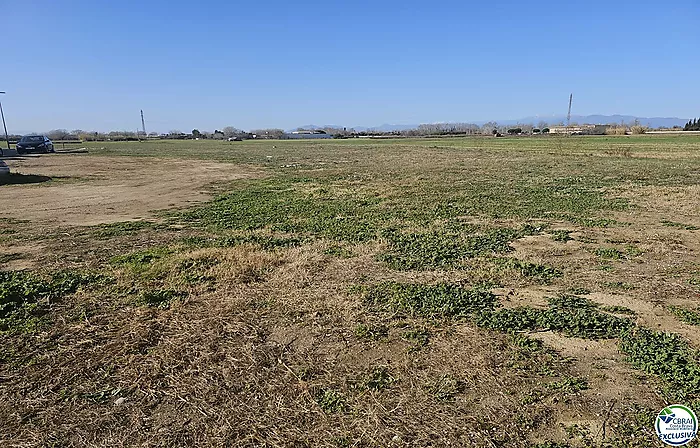 TERRENO EN VENTA EN ZONA RESIDENCIAL-EMPURIABRAVA