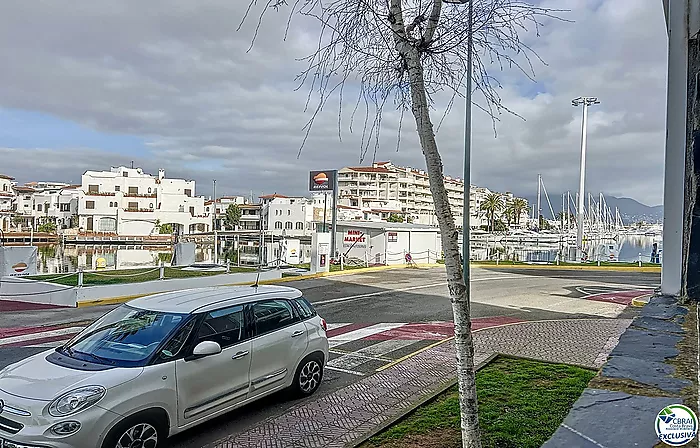 APPARTEMENT VUE CANAL AU CENTRE DE EMPURIABRAVA