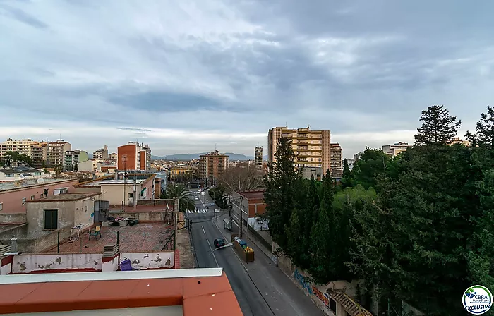 Magnífico ático dúplex en Figueres.