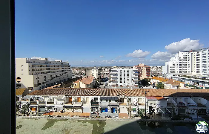 Studio dans immeuble en bord de mer