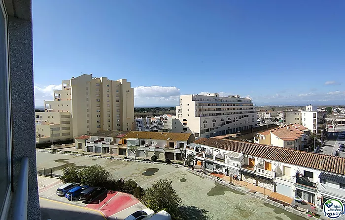 Studio dans immeuble en bord de mer