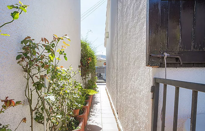 MAISON AU MAS MATES TRÈS ENSOLEILLÉE