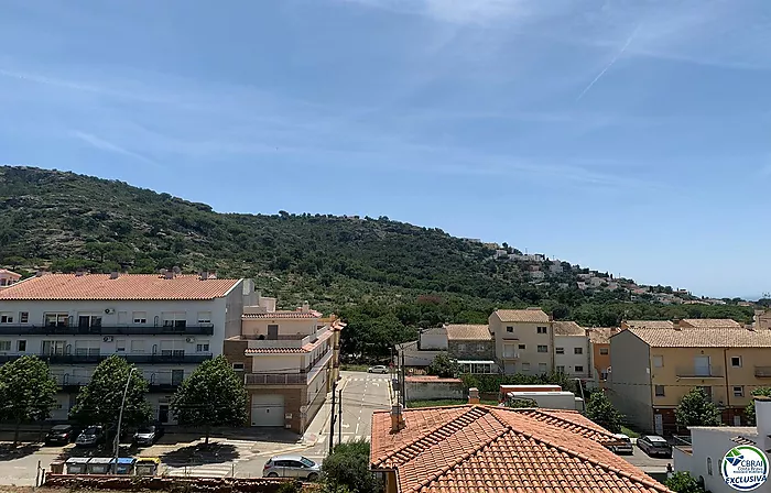 Precioso apartamento con vistas al mar en Mas Oliva de Roses