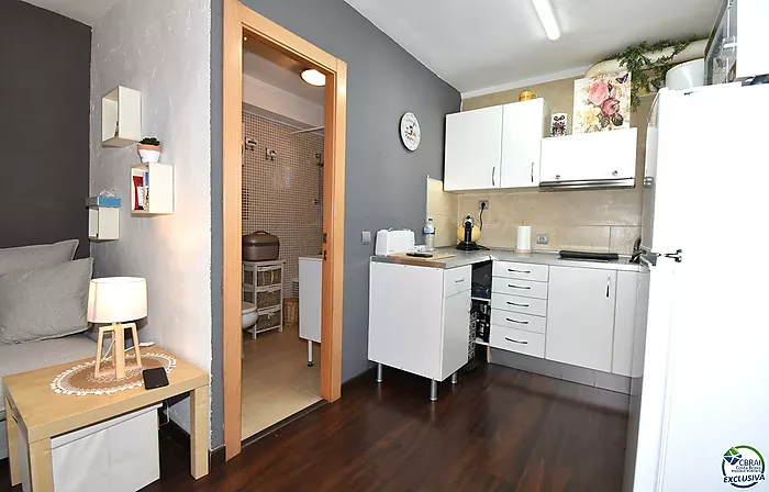 Apartamento de un dormitorio con parking y piscina comunitaria