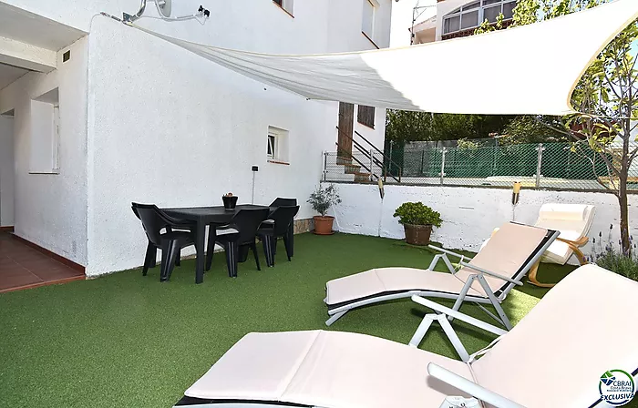 Apartamento de un dormitorio con parking y piscina comunitaria