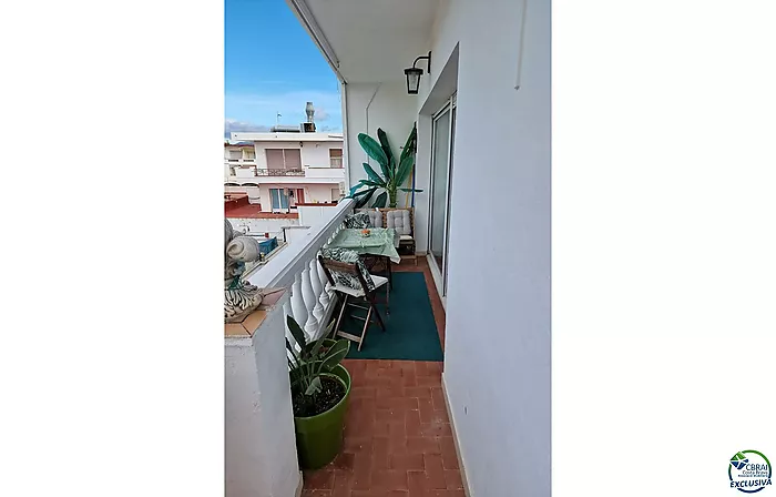 Appartement en vente sur Empuriabrava, au plein coeur et à deux pas de la plage, F3, plein sud