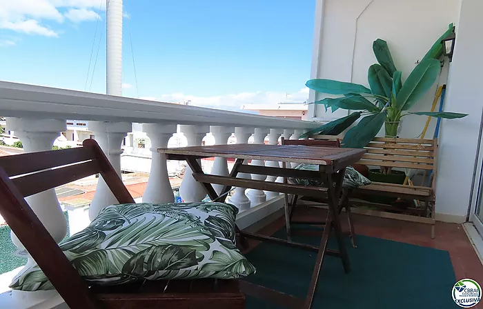 Appartement en vente sur Empuriabrava, au plein coeur et à deux pas de la plage, F3, plein sud