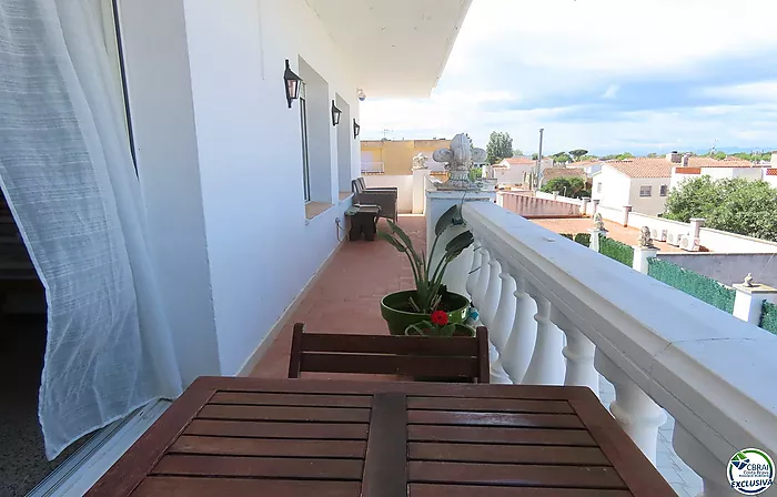 Appartement en vente sur Empuriabrava, au plein coeur et à deux pas de la plage, F3, plein sud