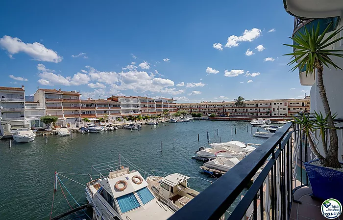 Bel appartement avec vue magnifique sur Port Emporda