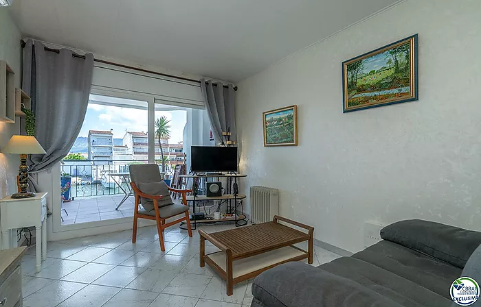 Bel appartement avec vue magnifique sur Port Emporda