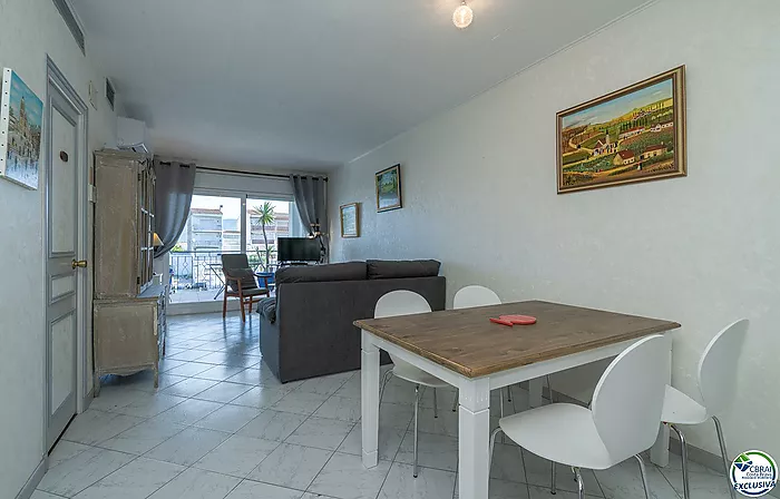 Bel appartement avec vue magnifique sur Port Emporda