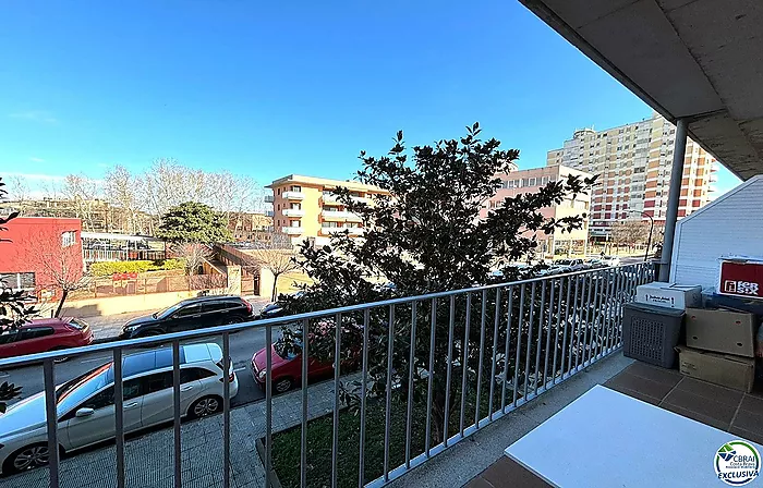 Appartement de 3 chambres  et terrasse à Bisbal d'Empordà.