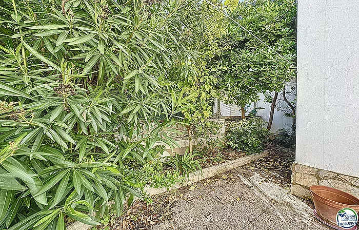 Encantadora casa de dos habitaciones en un barrio tranquilo