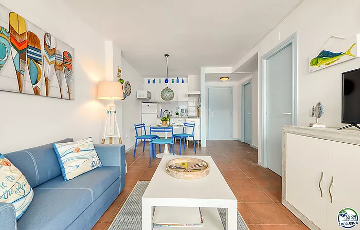 Encantador apartamento con piscina comunitária