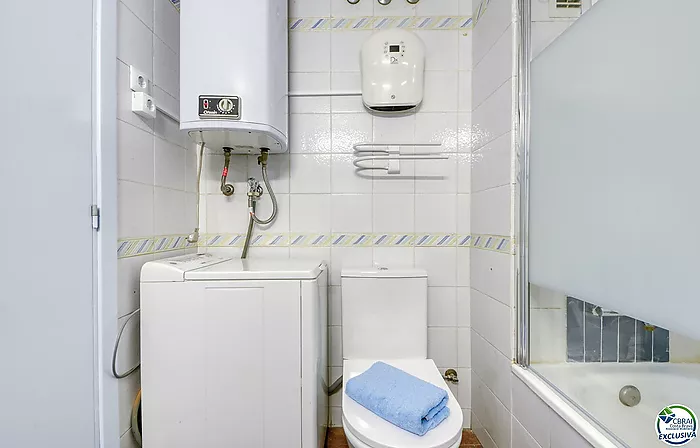 Encantador apartamento con piscina comunitária