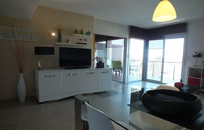 Appartement de 2 chambres avec vue canal et mer