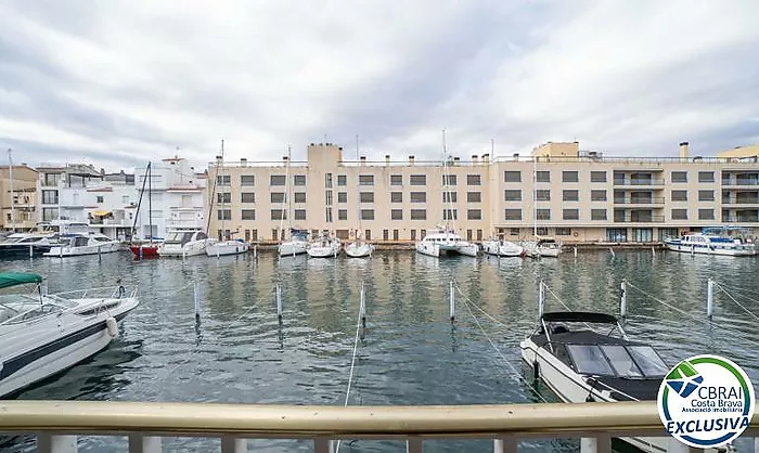 PORT MOXÓ Appartement avec deux chambres, vue sur le canal et parking extérieur privé