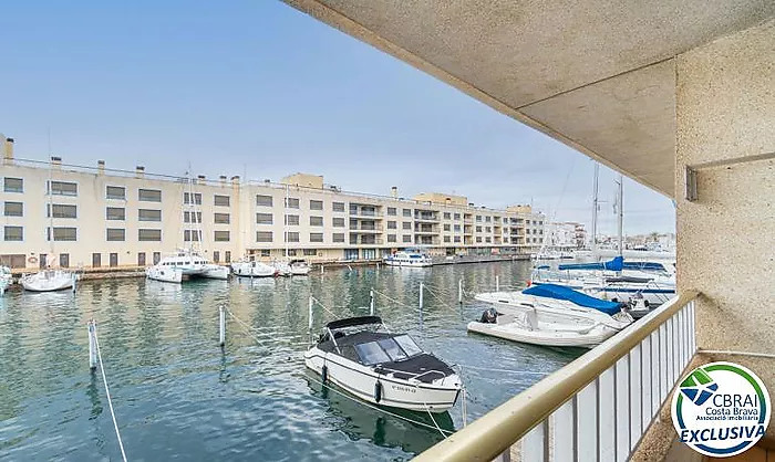 PORT MOXÓ Appartement avec deux chambres, vue sur le canal et parking extérieur privé